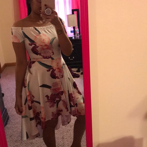 Dress - Picture 2 of 2